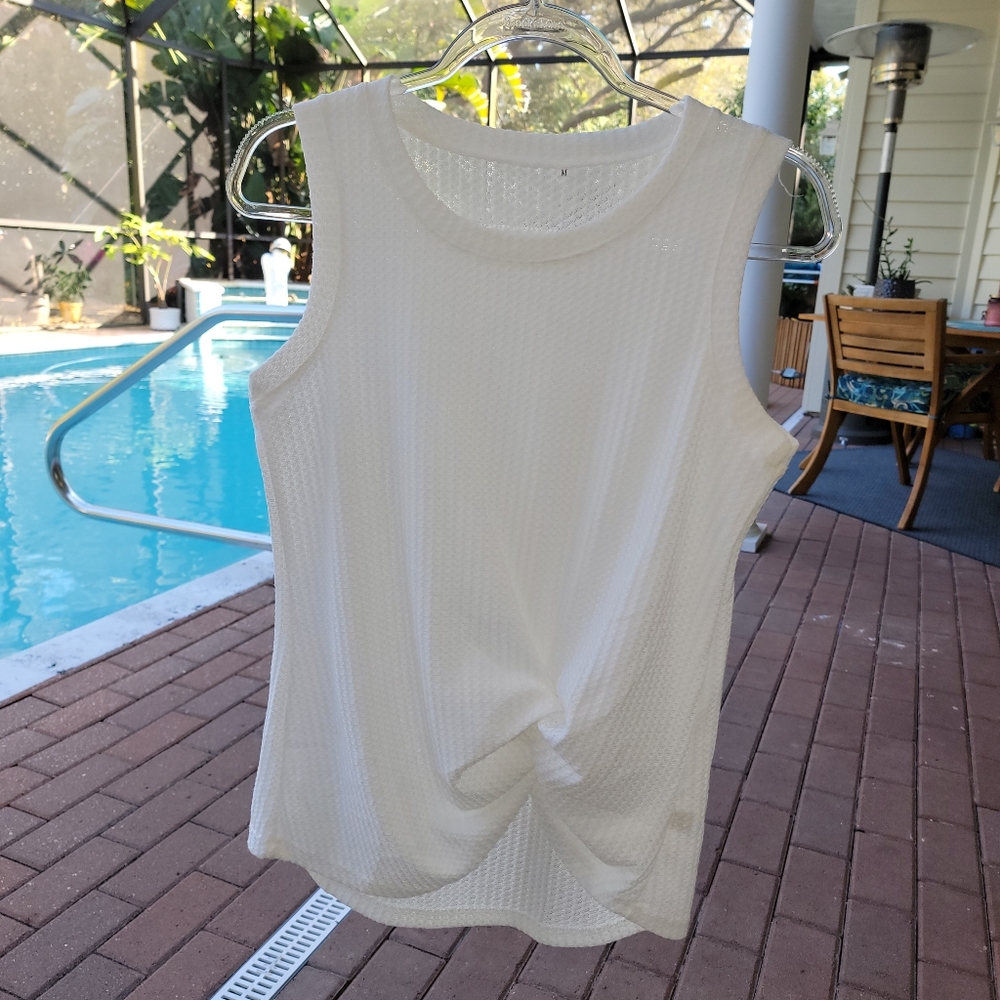 No Brand, Medium, Sleveless, White Top, Knotted in Front